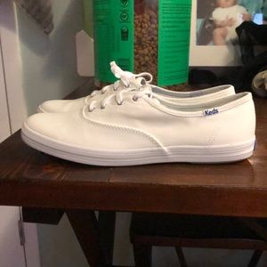 Brand new Ked lace up sneakers